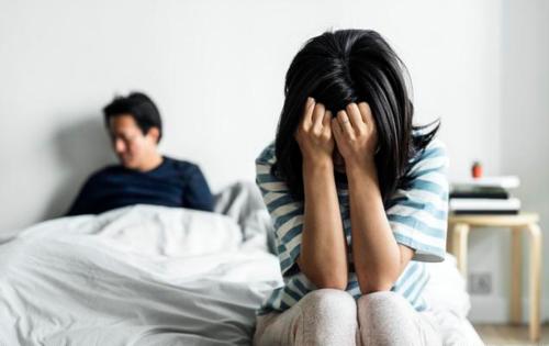 伸手问老公要钱的心酸 伸手要钱的滋味句子