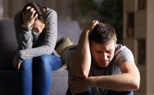 伸手问老公要钱的感言