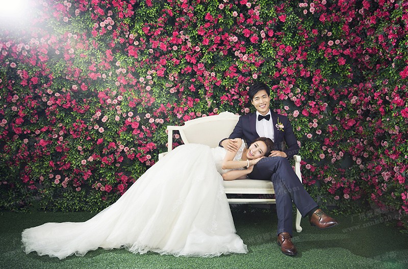 如何选择婚纱摄影机构 拍婚纱照怎么摆姿势好看