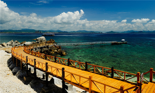 结婚纪念日送什么礼物 纪念日唯美古诗句