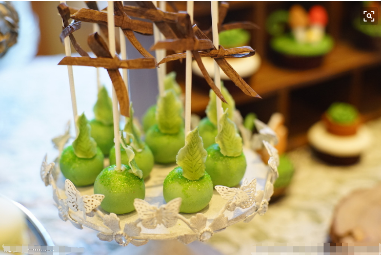 创意婚礼甜品蛋糕 婚礼甜品台背景怎么布置