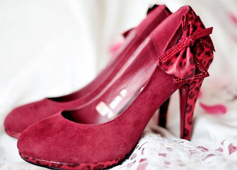 选购婚鞋五个不准原则 婚鞋挑选注意事项