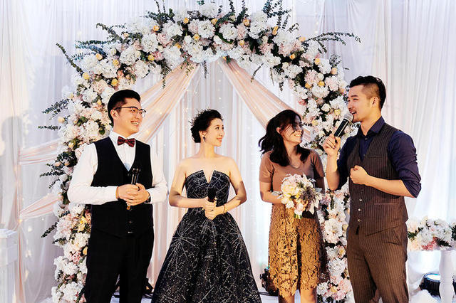 婚礼司仪主持全套流程及词 中秋婚礼司仪主持流程词