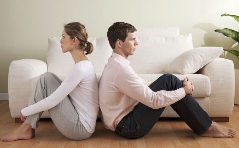 男人出轨的句子 发现老公出轨的说说