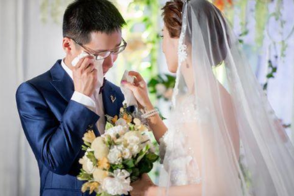 国庆嫁女行拜礼主持词