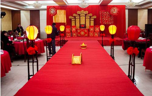 农村婚礼如何布置