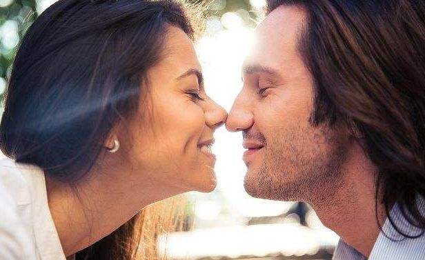 怎么给老公发信息撒娇 老公喜欢听哪些撒娇话