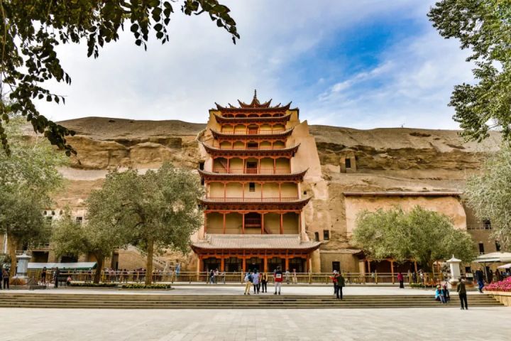 婚纱照大约多少 怎么拍婚纱照省钱呢