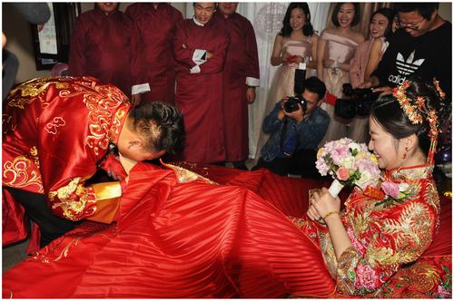 伴娘为难新郎的招数