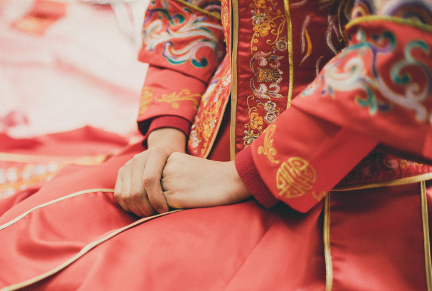 订婚是不是就要改口了