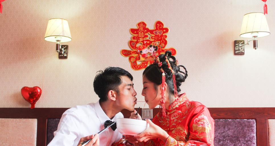 婚礼女方父亲经典祝词 婚礼女方父亲致辞精彩演讲