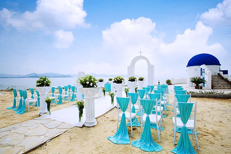 婚礼现场拱门布置