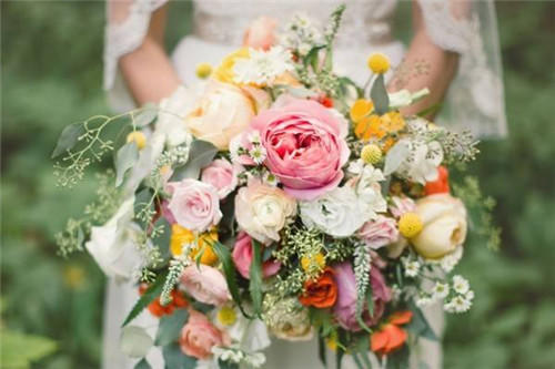 婚庆用花注意事项 鲜花可以与什么配合