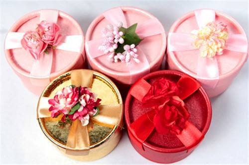 订婚喜糖什么时候发 喜糖有什么禁忌