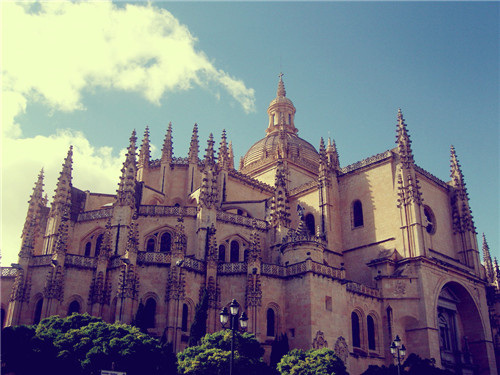 旅行唯美句子简短 和爱人的旅行的唯美句子简短