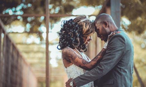 谈恋爱怎么保持新鲜感