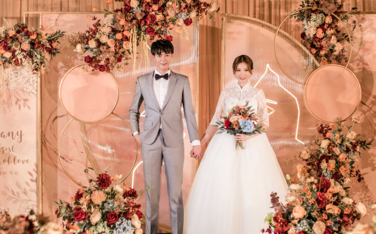 结婚誓词应该怎么说 浪漫的结婚誓词应该怎么说