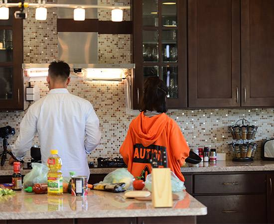 老公亲自下厨的说说 老公下厨的幽默说说