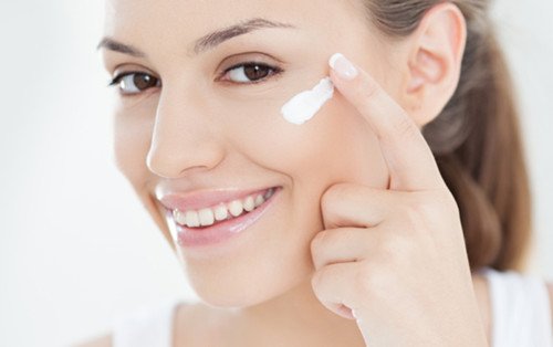 鼓励女人打扮的语句 激励女人保养的语句