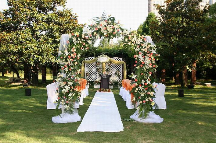 新郎怎么解决堵门问题