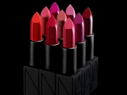 晒老公送口红的说说