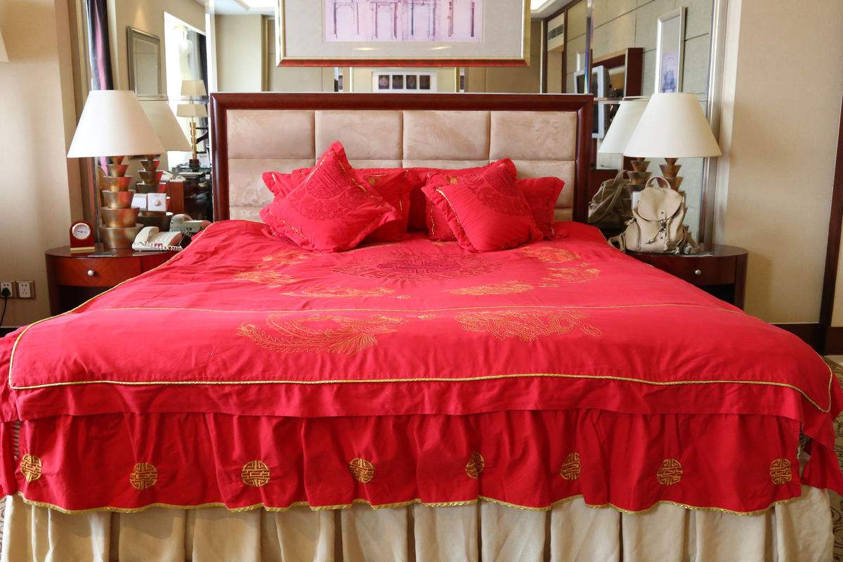 婚床禁忌有哪些呢 婚房床上放什么东西