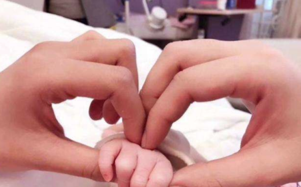 满月酒结束朋友圈感谢 百日宴结束后感谢语