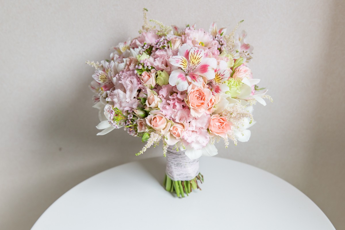 收到闺蜜的捧花朋友圈