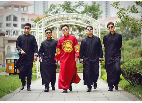 参加婚礼穿什么衣服男 男士参加婚礼着装要求