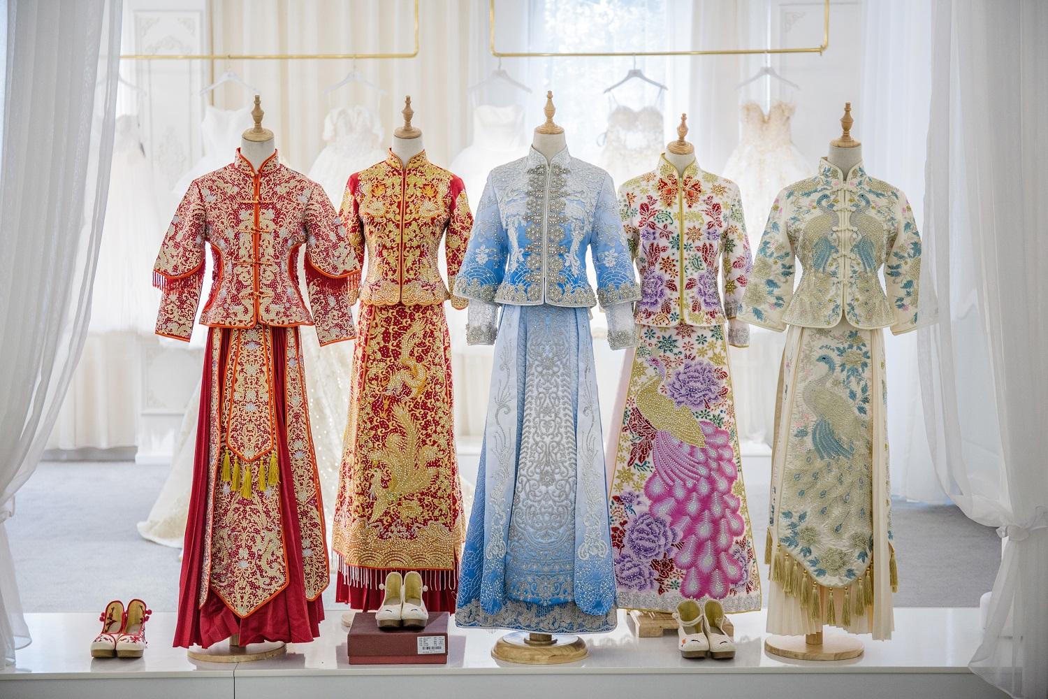 新娘冬天结婚穿什么衣服