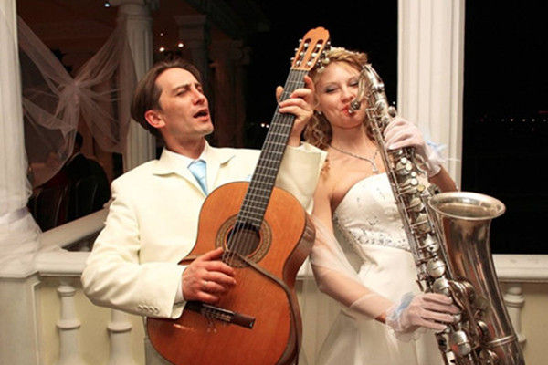 结婚时放的歌曲喜庆的