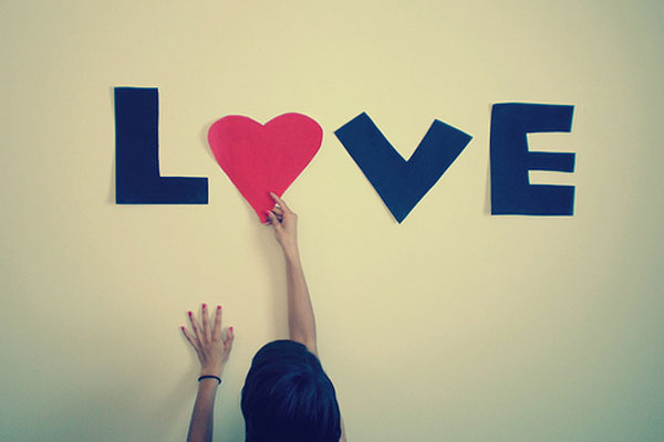 祝新娘新婚快乐的句子 婚礼当天祝新娘新婚快乐的祝福语