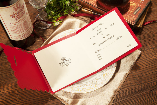 朋友圈宣布结婚邀请 婚礼通知朋友圈说说