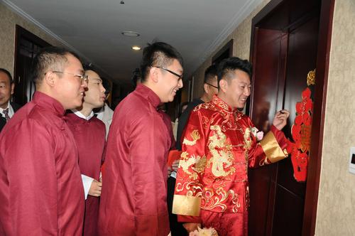 伴郎需要什么条件