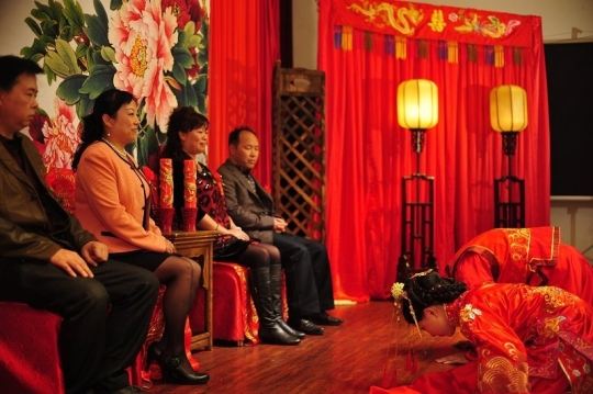 婚礼母亲的服装