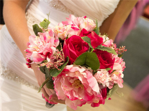 如何过结婚纪念日 结婚纪念日怎么发朋友圈