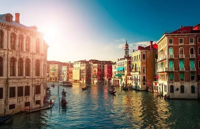 1周年结婚纪念日 经典结婚一周年纪念日说说