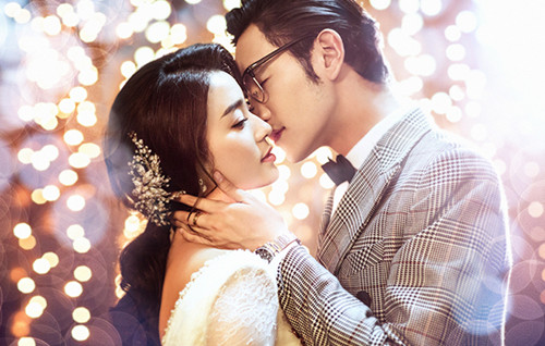 婚礼跟妆是男方找还是女方找