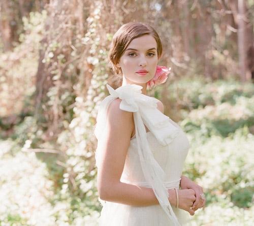 2020最新款新娘造型 漂亮的新娘妆图片