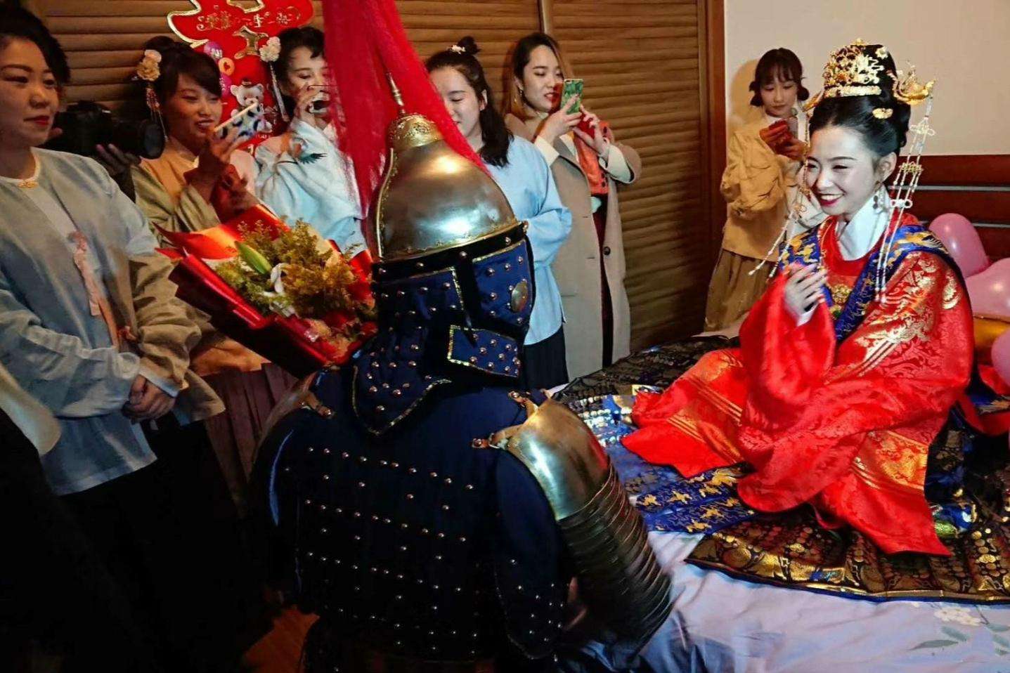 伴娘考验新郎的问题