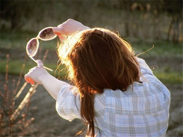 早上跟女生聊天开场白