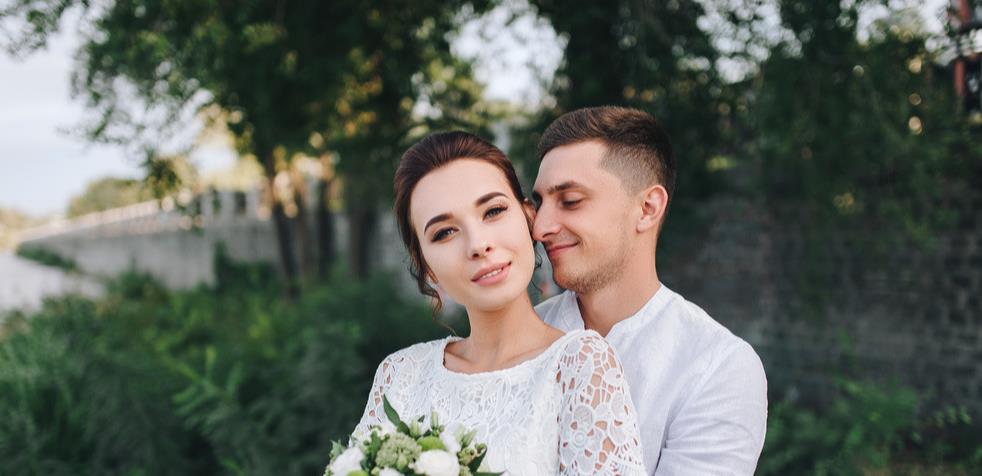 婚礼新郎致辞开头 婚礼新郎致辞幽默