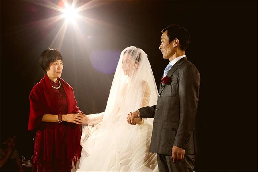 婆婆在儿子婚礼上穿什么衣服