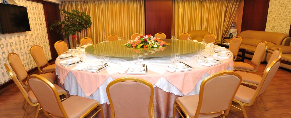 一般生日宴一桌饭菜多少钱