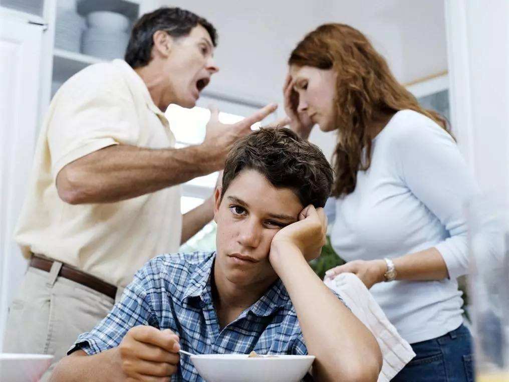 老婆特别讨厌我妈怎么办