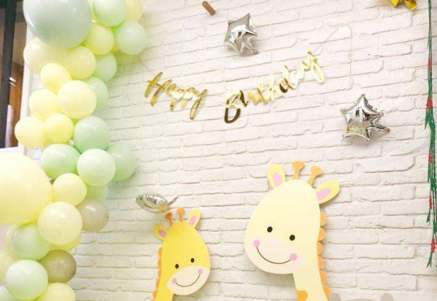 宝宝百日宴微信请柬怎么写 宝宝百天邀请函微信