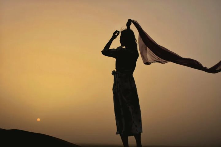 沙漠婚纱旅拍 沙漠婚纱照价格