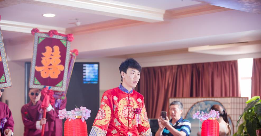 婚礼份子钱应该给多少 参加朋友婚礼要给份子钱吗