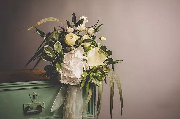 发女朋友照片配一句话抖音很火的 抖音最火公布恋情短句