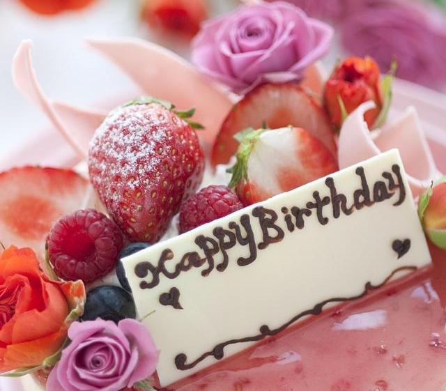 给儿子生日蛋糕8字祝福语